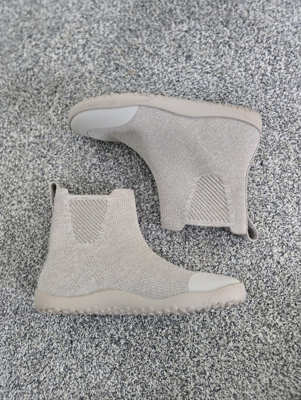 VIVAIA Milo Round-Toe Barefoot Sneaker Boots Oatmilk Euro 40 US Size 9